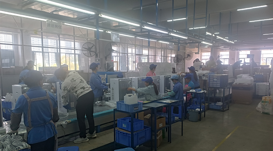 金環(huán)電器：車間全力備戰(zhàn)，確保小型衣服烘干機按時交付