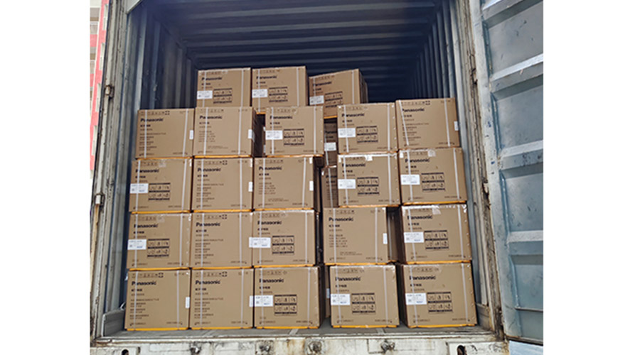 滿滿的貨物！國內(nèi)知名品牌客戶全自動滾筒洗衣機(jī)裝柜發(fā)貨